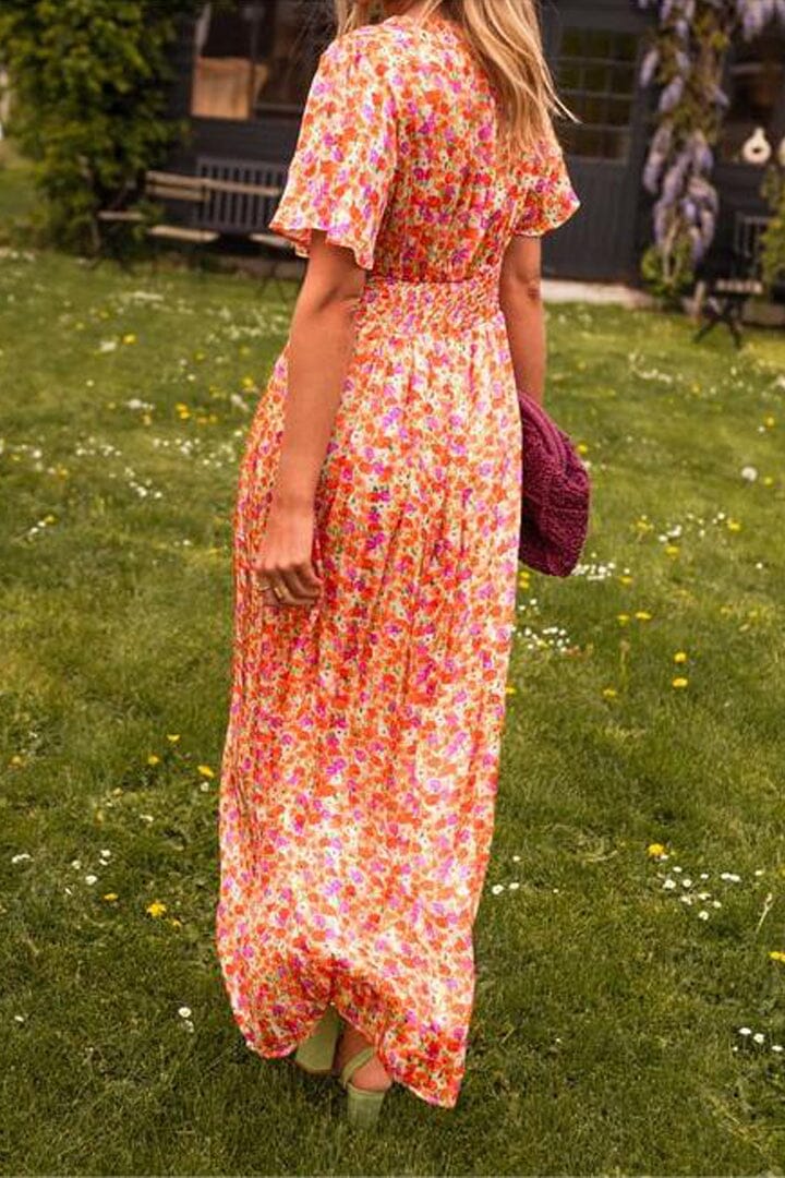 Sandra Elegantes Langarmkleid mit V-Ausschnitt
