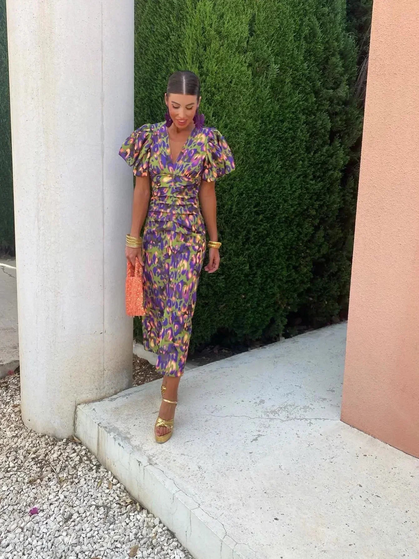 Loren - Kleid mit puffigen Ärmeln in lebhaften Farben