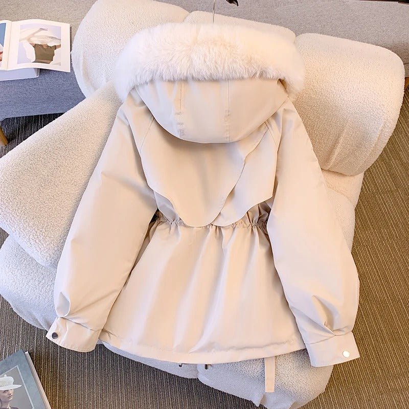 Amity™ | Elegante Winterjacke aus Daunen mit Pelz